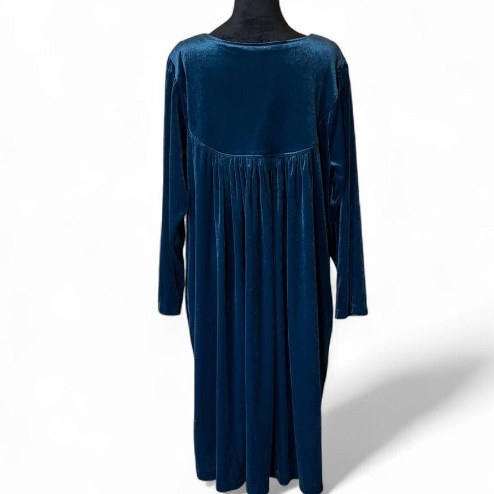 80s/90s Vintage Blue Velvet Embroidered Nightgown – Cottagecore Whimsygoth [XXL] - Picture 5 of 8